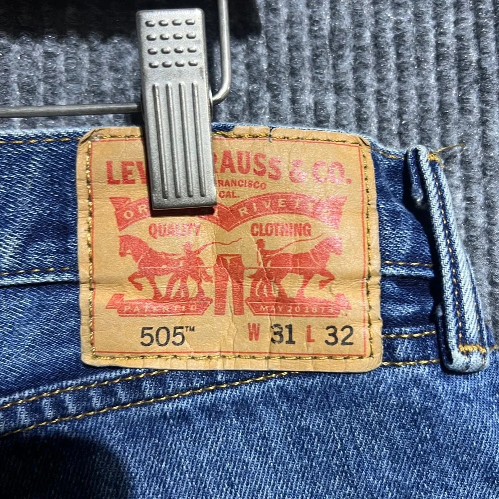 Levis 505 Regular Fit Jeans Mens 31x32 Blue Straight Leg Denim Pants